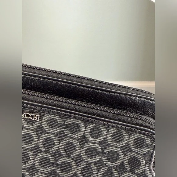 Coach Madison Needlepoint Signature Double Zip Wallet - Picture 7 of 15